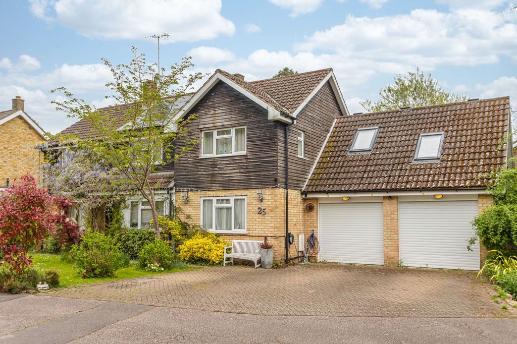 Property photo 1 of 28
