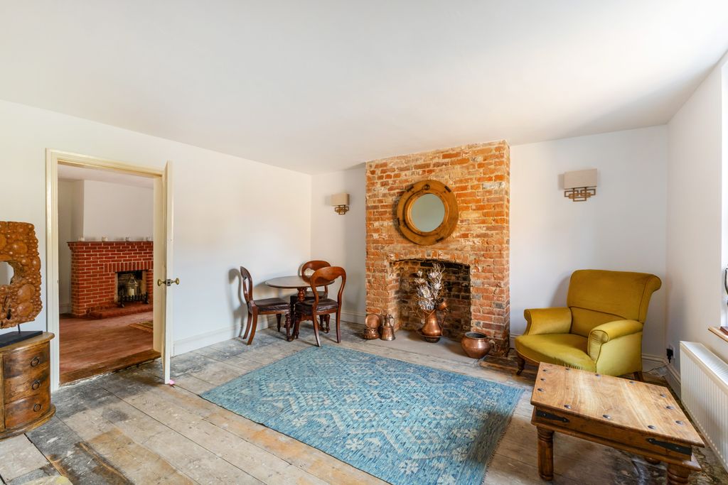 Property photo 3 of 18