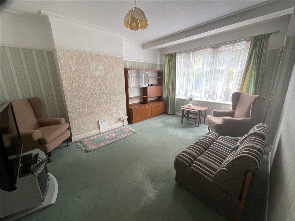 Property photo 1 of 6 Lounge