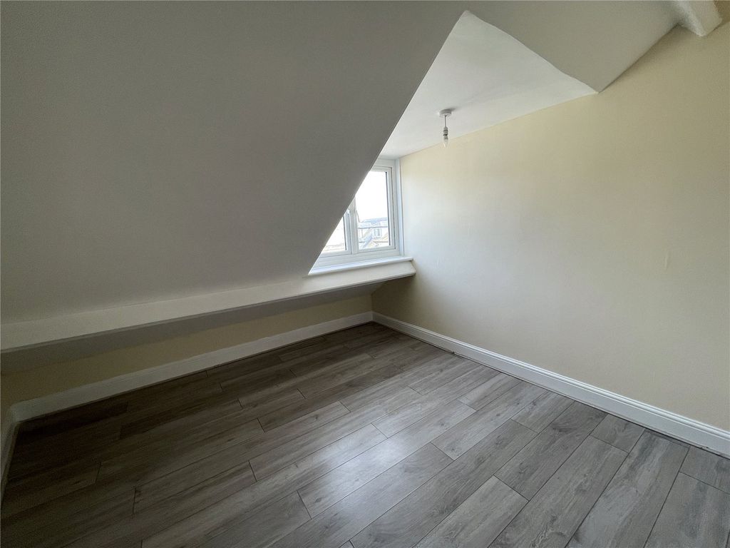 Property photo 2 of 5 Picture No. 06