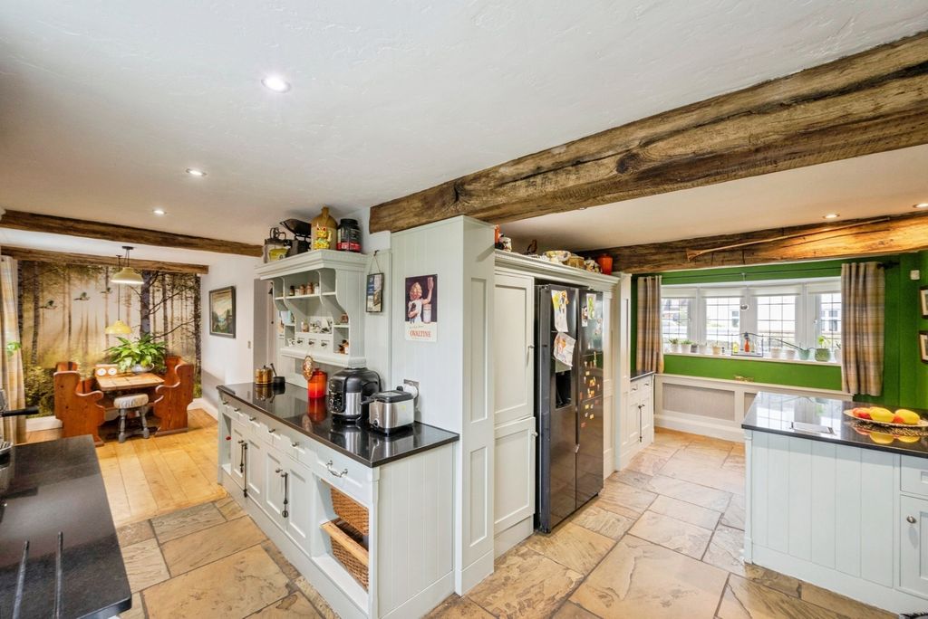 Property photo 2 of 17 Kitchen/Dining Room