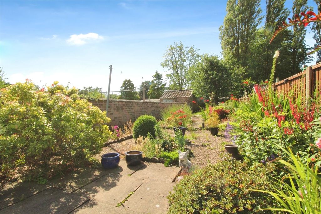 Property photo 1 of 24 Garden
