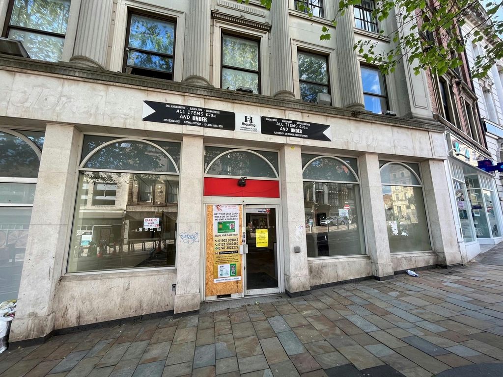 Property photo 1 of 5 Q Sq Front.Jpg