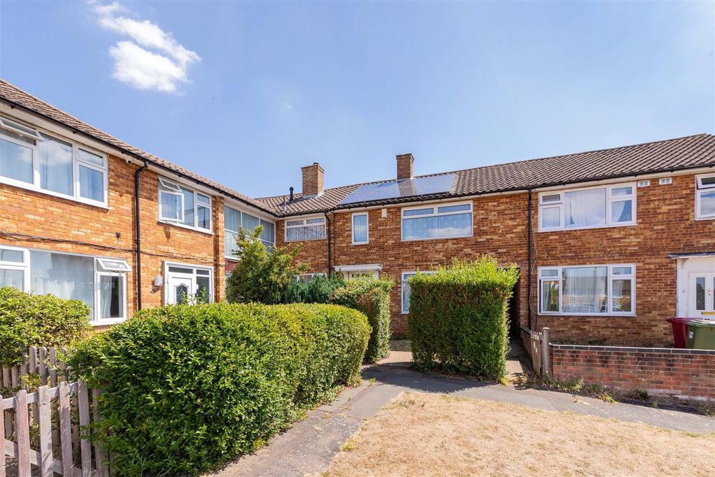 Property photo 1 of 12 32 Tomlin Road-5.Jpg