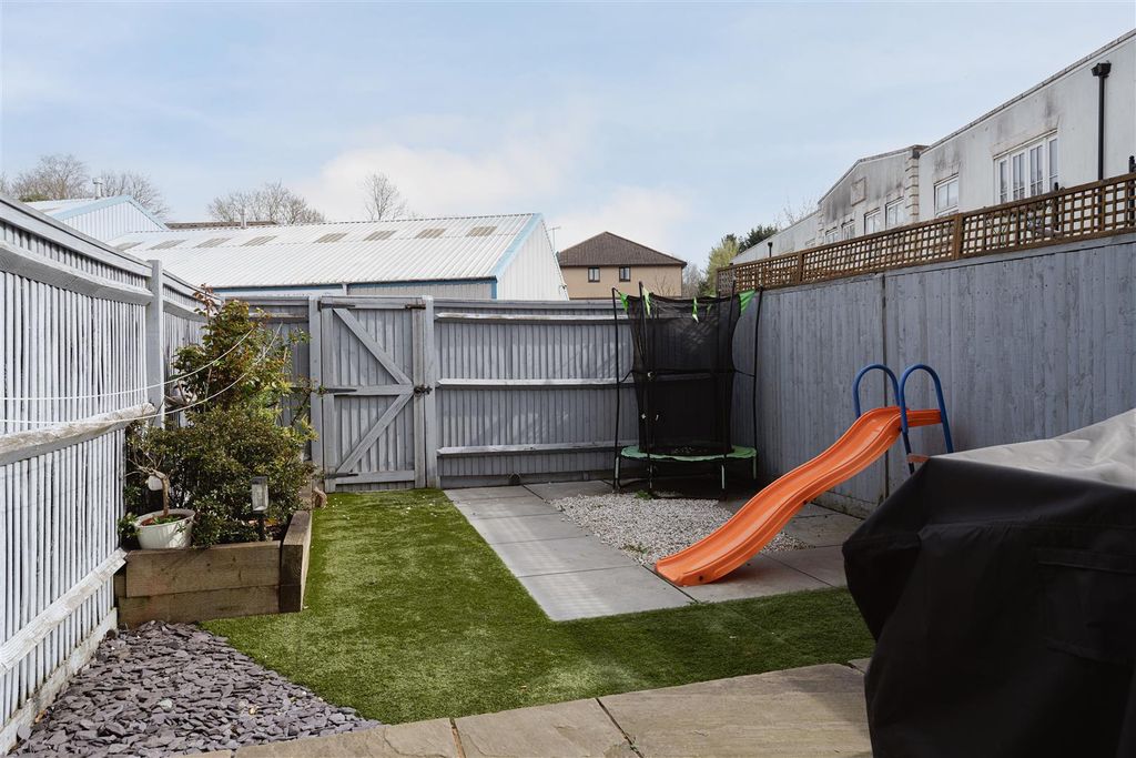 Property photo 3 of 13 9.Jpg