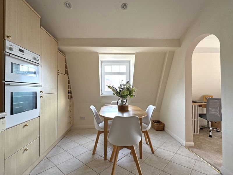 Property photo 3 of 15 Photo 9