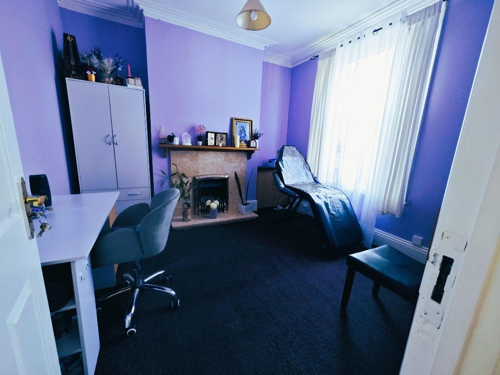 Property photo 2 of 26