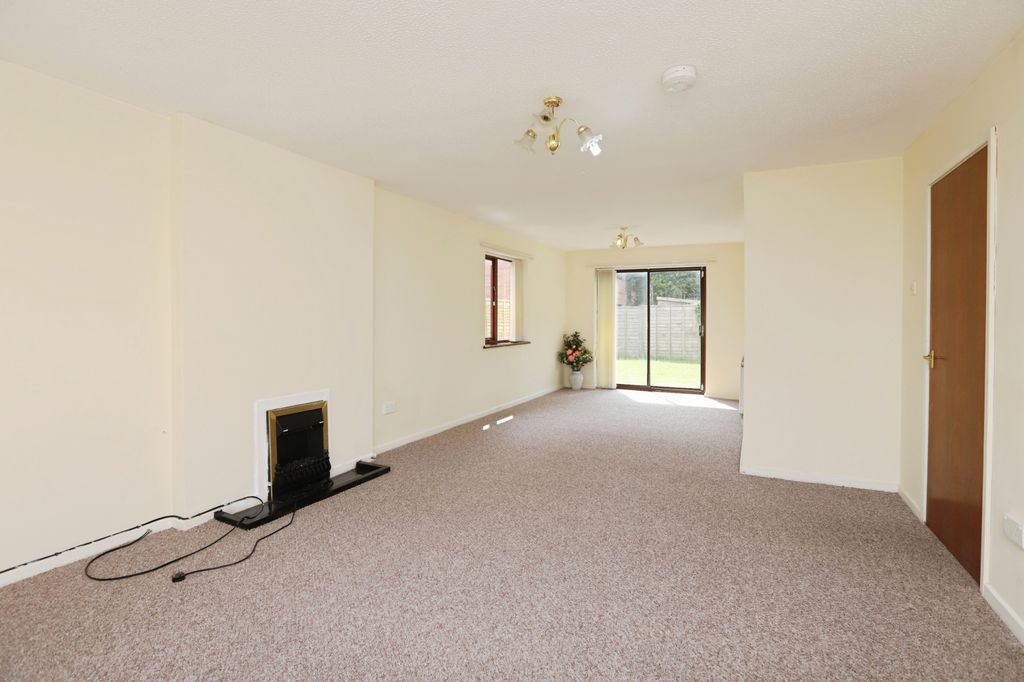 Property photo 3 of 15
