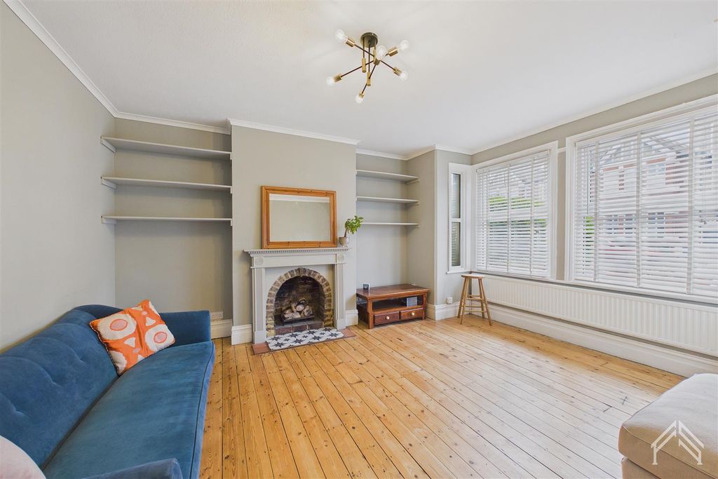 Property photo 2 of 10 Cam02700G0-Pr0471-Still002.Jpg