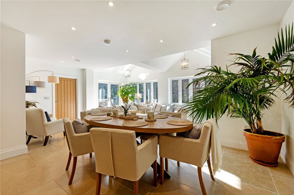 Property photo 2 of 15 Dining Area