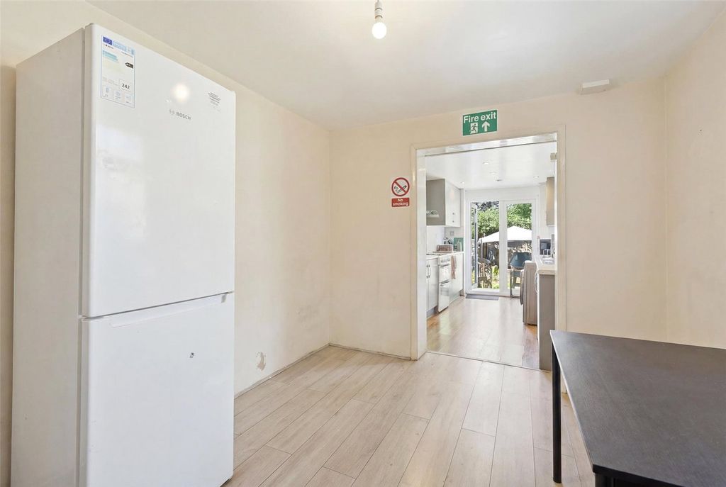 Property photo 3 of 18 Picture No. 04