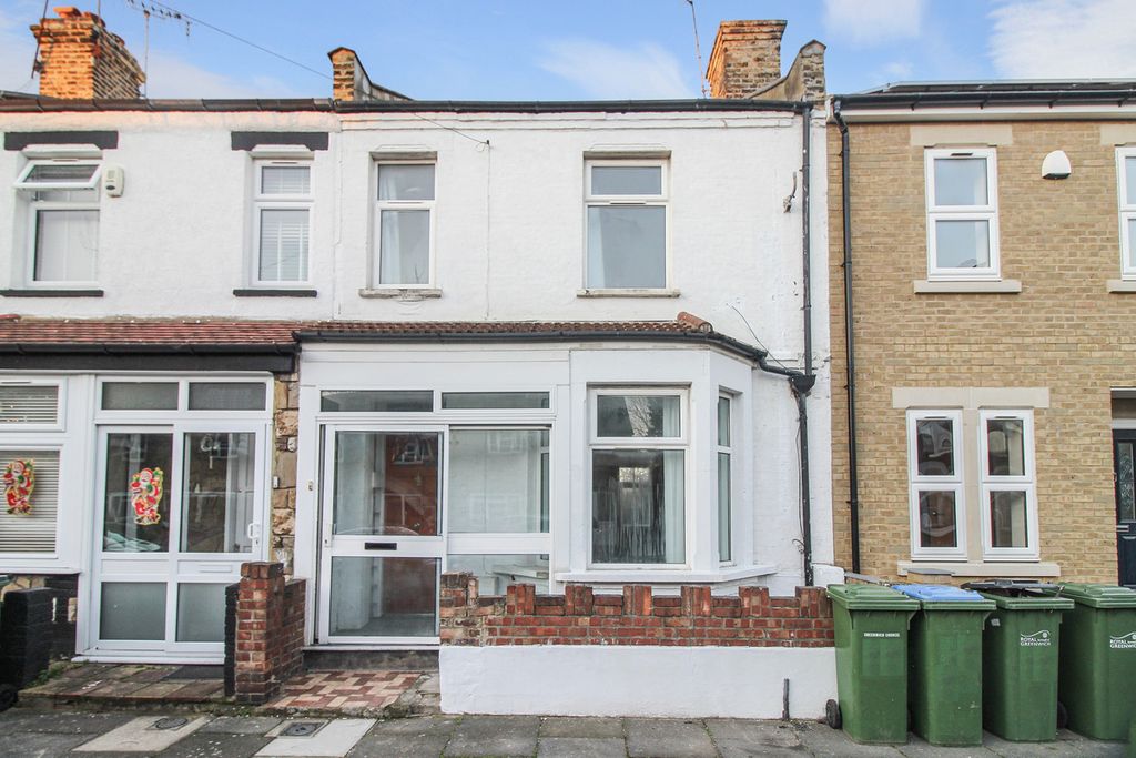 Property photo 1 of 11