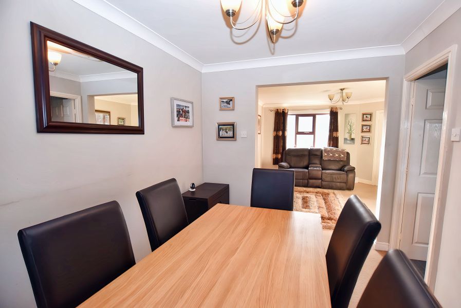 Property photo 3 of 22 Dining Room 2