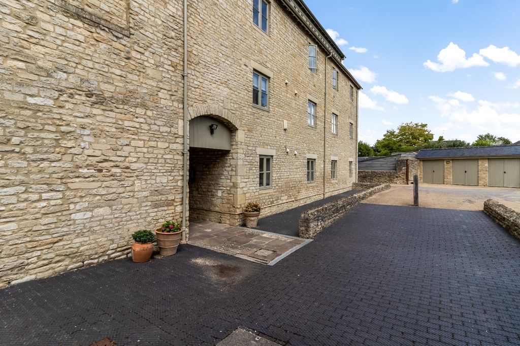 Property photo 1 of 11 Picture No. 59