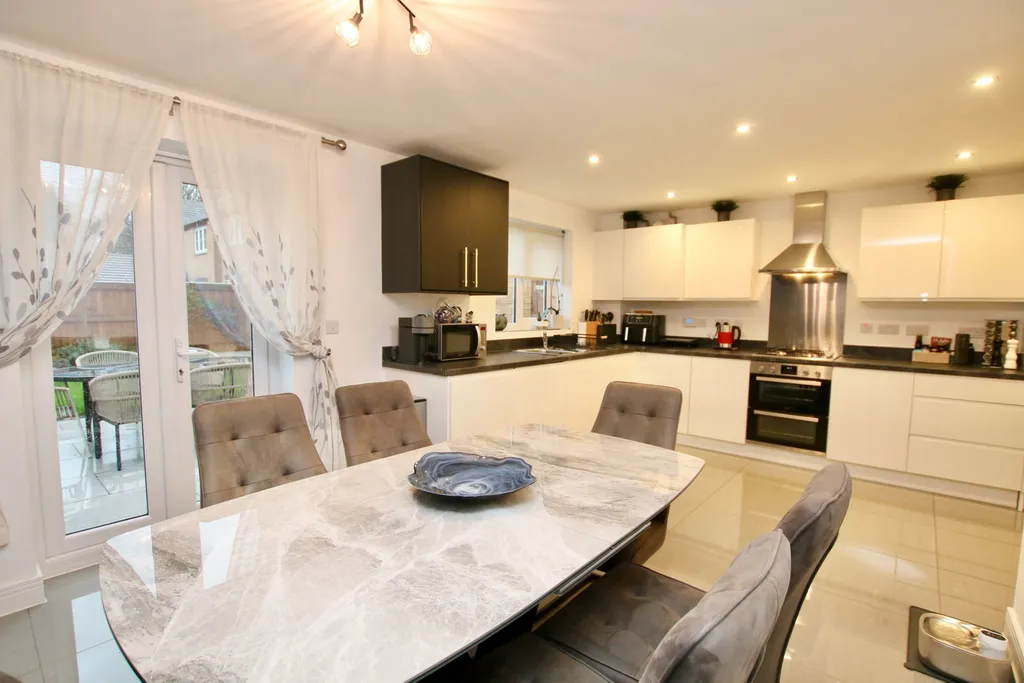 Regina Drive, Aspley, Nottingham NG8 – pohled 6