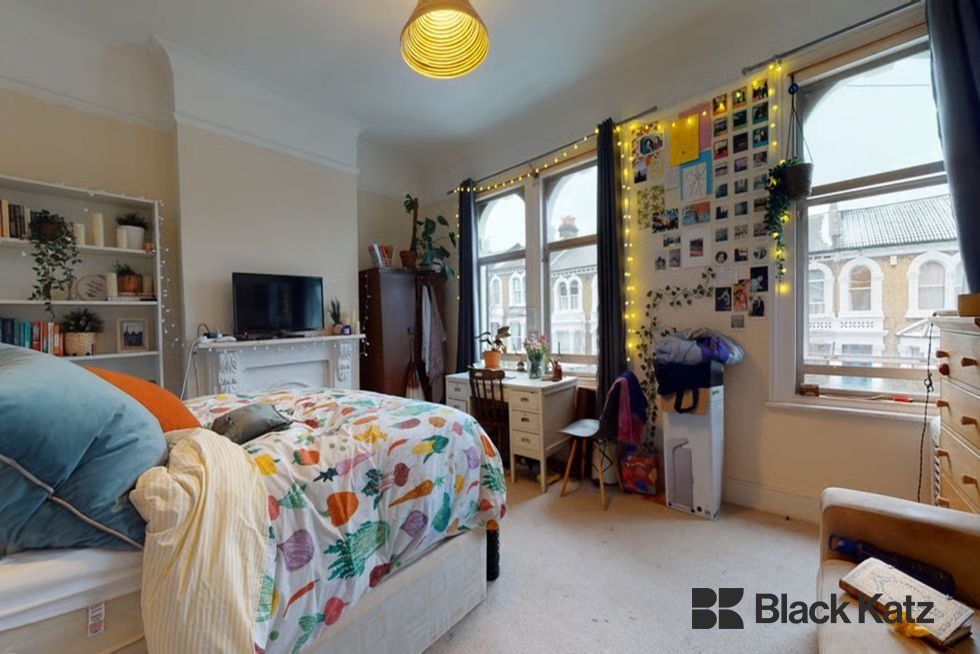 Property photo 1 of 4