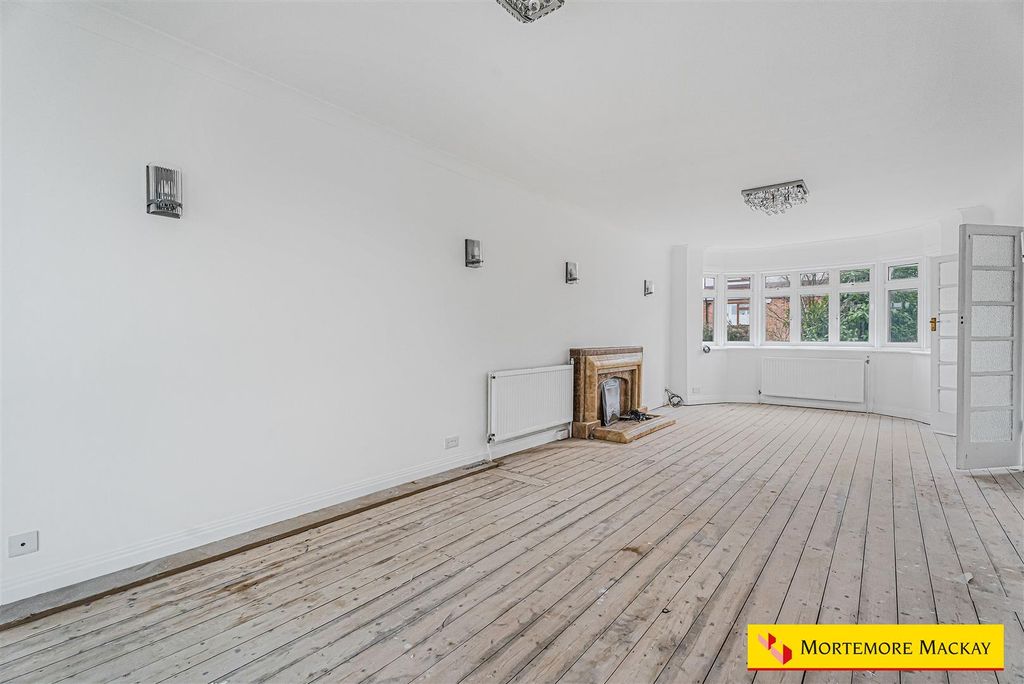 Property photo 3 of 37 11_73623_Watermarked.Jpg