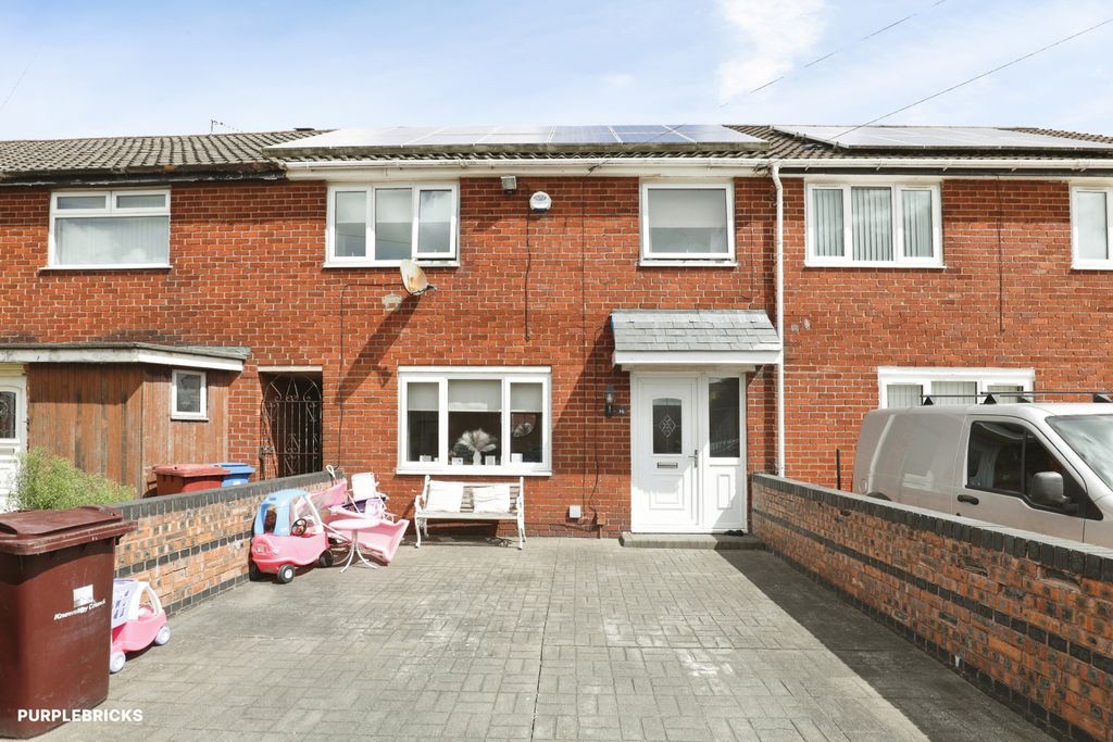 Property photo 2 of 23