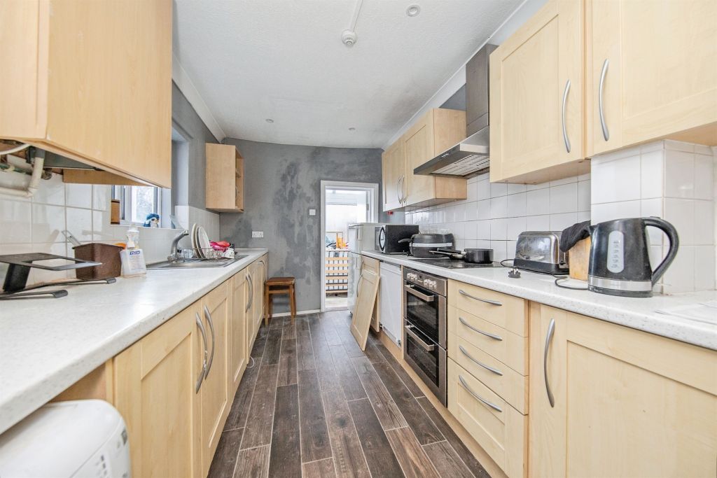 Property photo 3 of 16