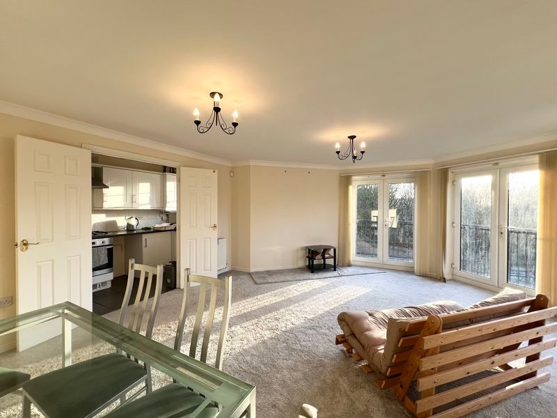 Property photo 1 of 13 Photo 9