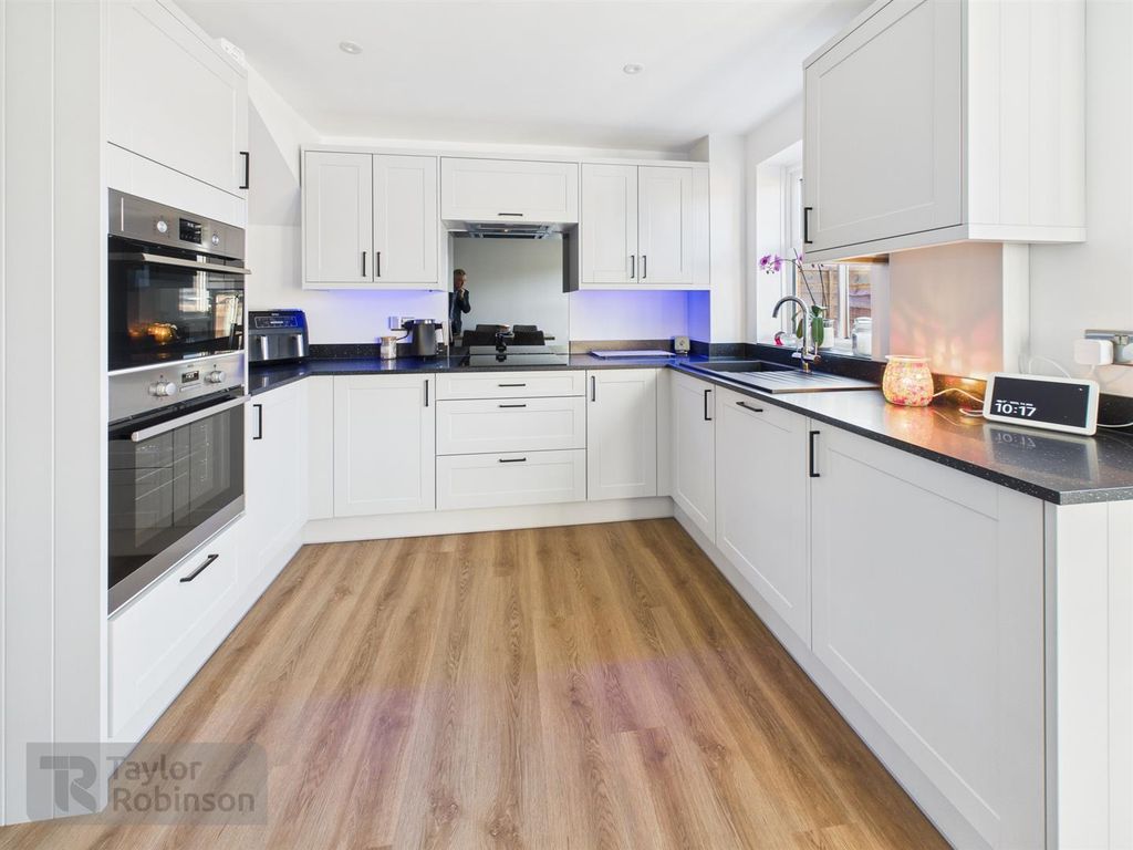 Property photo 2 of 13 Cam02600G0-Pr0623-Still002.Jpg