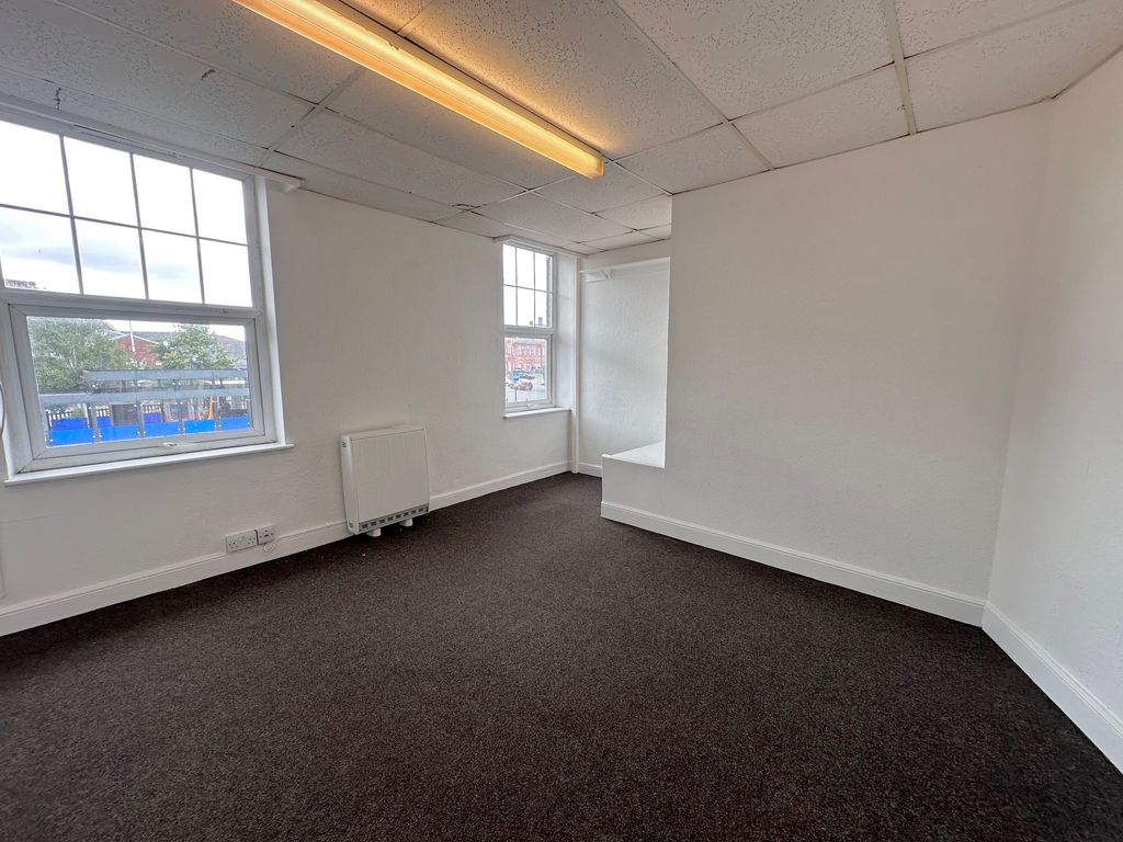 Property photo 2 of 4