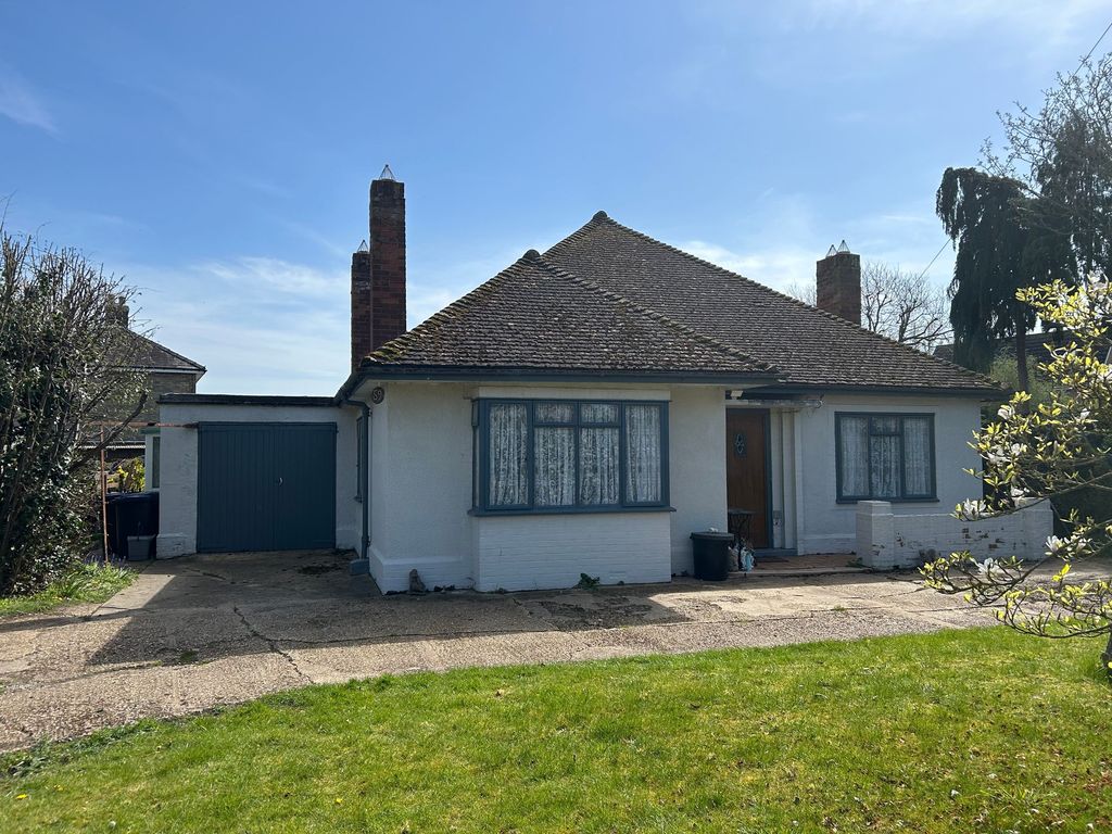 Property photo 1 of 9