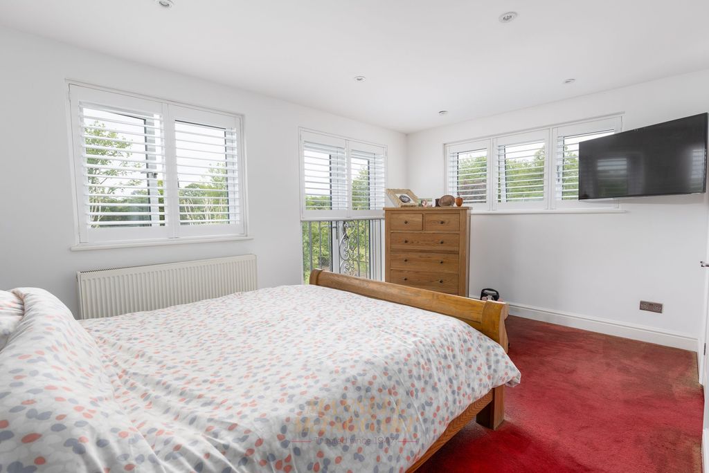 Additional image 18 of 5 bed detached house for saleHare Lane, Lingfield RH7