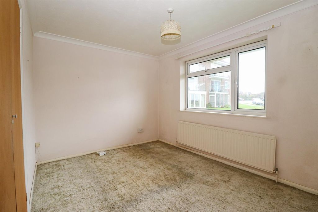 Property photo 3 of 8 Img_0493.Jpg