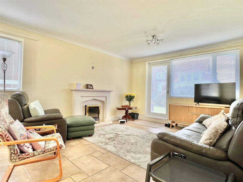 Property photo 3 of 11 Picture No. 06