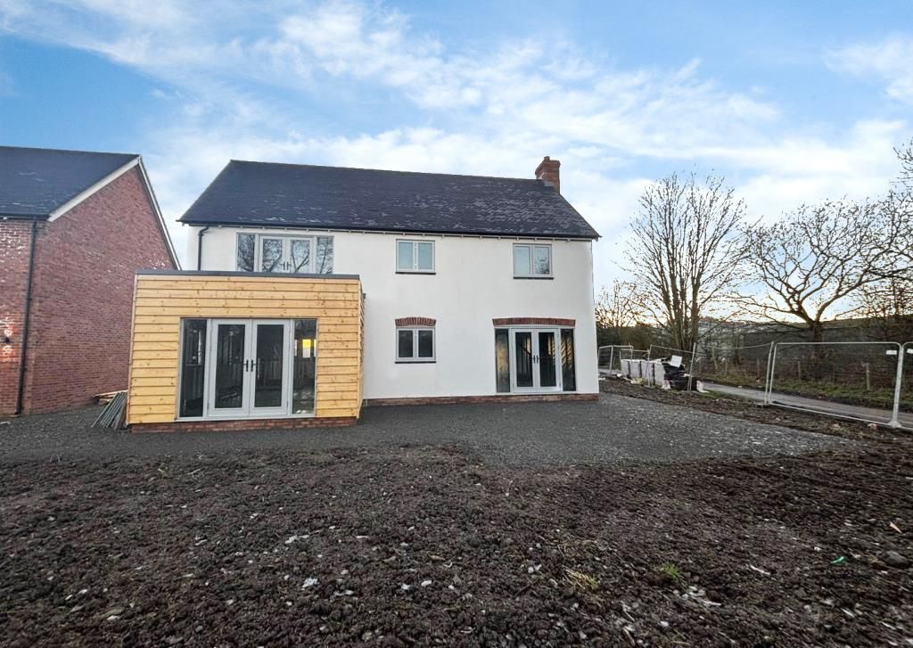Property photo 3 of 6 External View