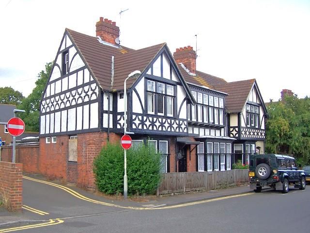 Property photo 1 of 12 House_In_Hollington_Place,_Ashford_-_Geograph.Org.