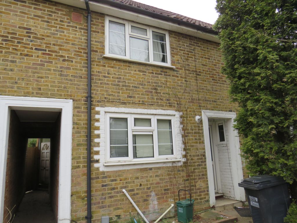 Property photo 3 of 6 Exterior