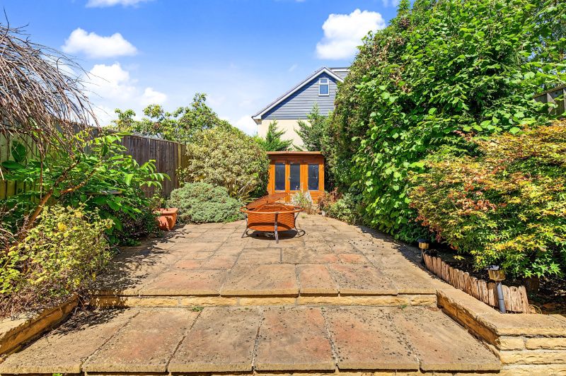 Property photo 3 of 15 Garden