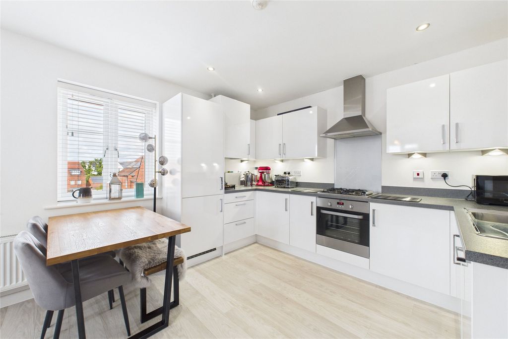 Property photo 2 of 10 Picture No. 05
