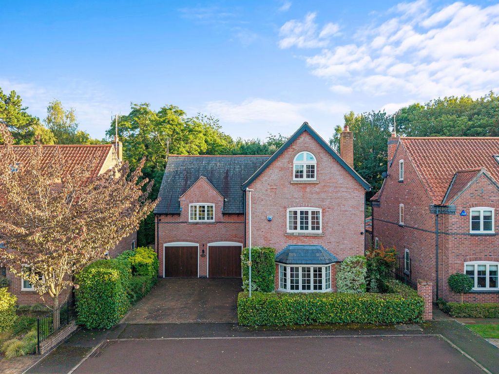 Property photo 1 of 37