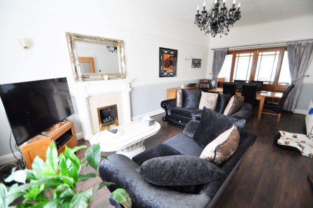 Property photo 2 of 47