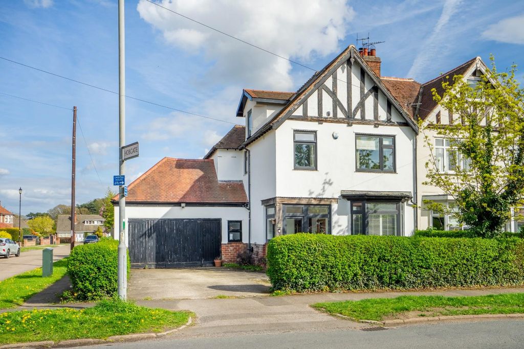 Property photo 1 of 22 Front (Exterior)