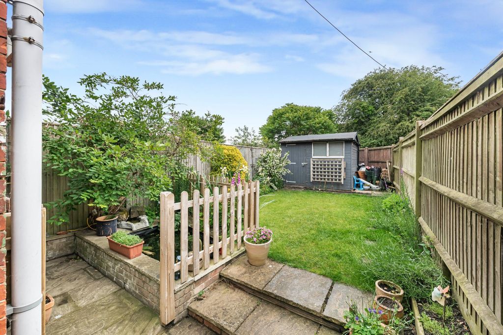 Property photo 2 of 20 Picture No. 31