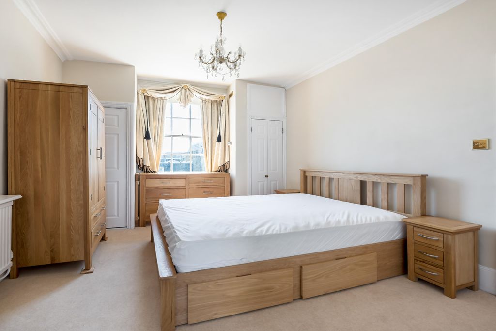 Property photo 3 of 7 View