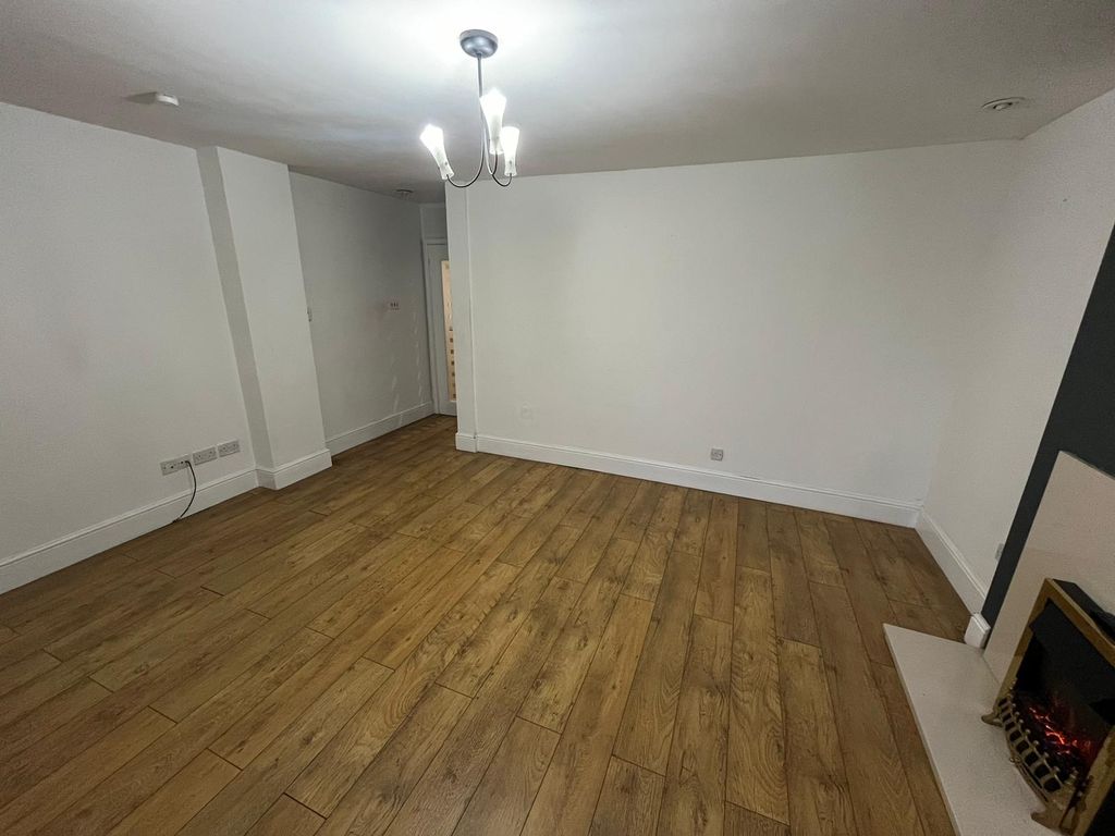 Property photo 2 of 12 Living Room