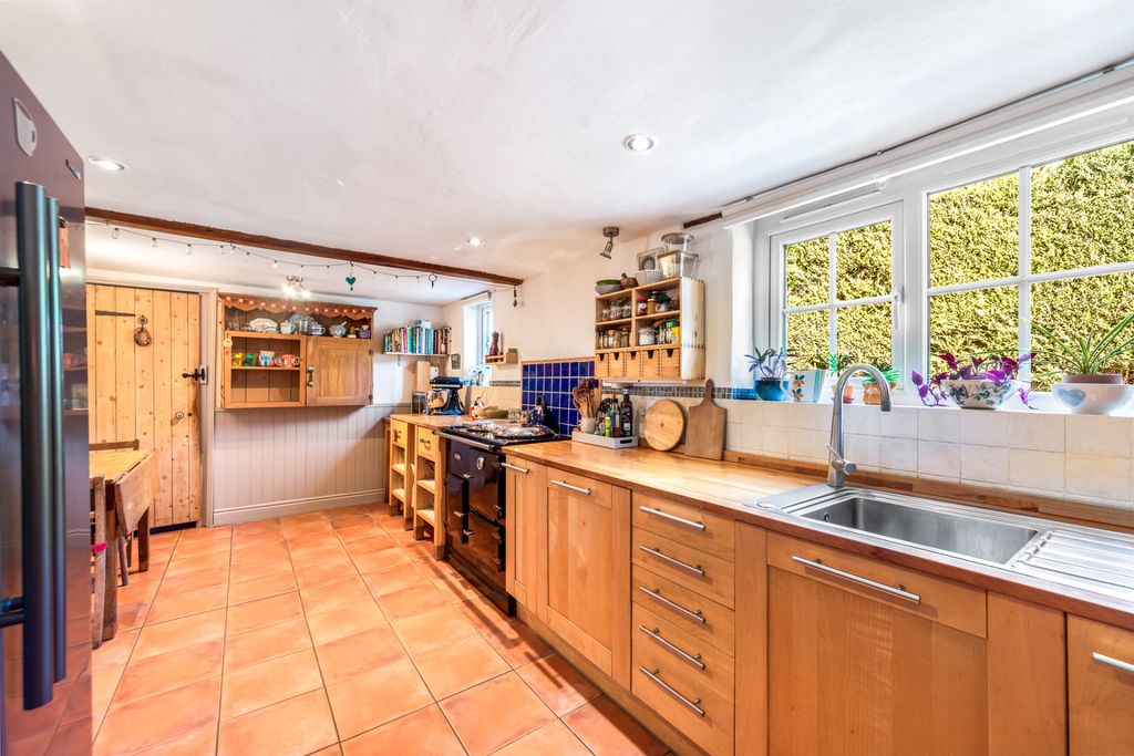 Property photo 3 of 22