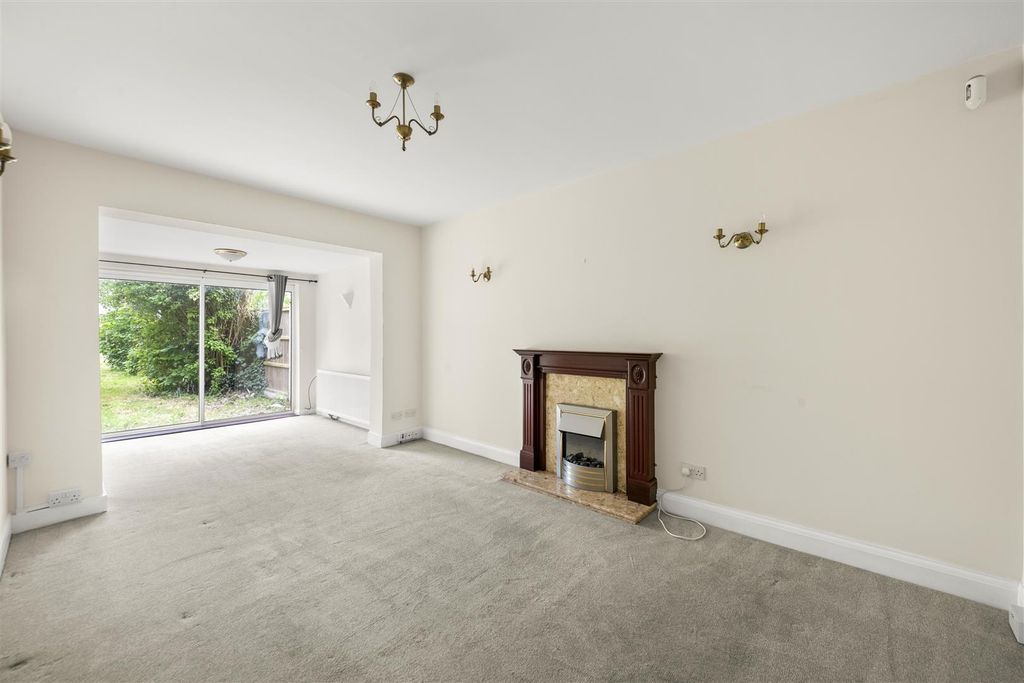 Property photo 3 of 14