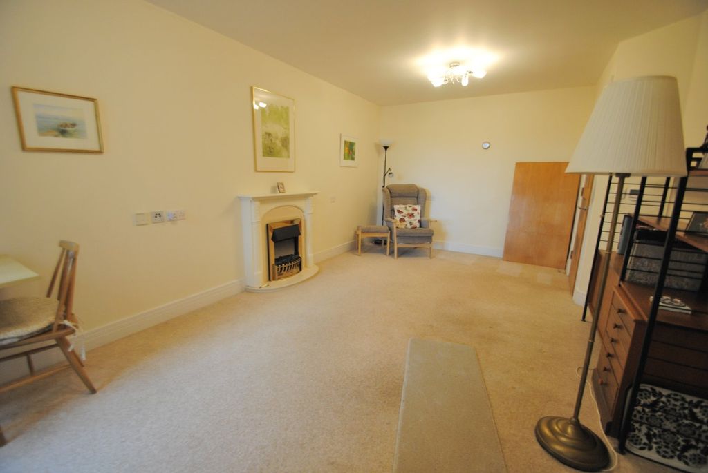 Property photo 3 of 20