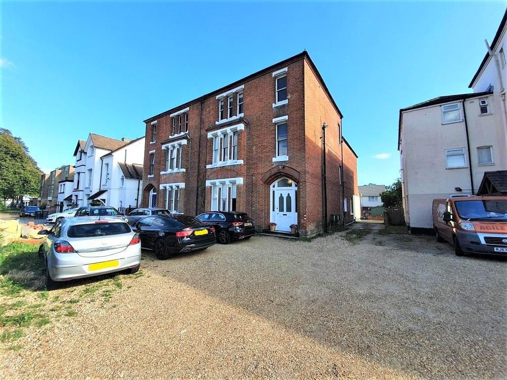 Property photo 1 of 6 Front