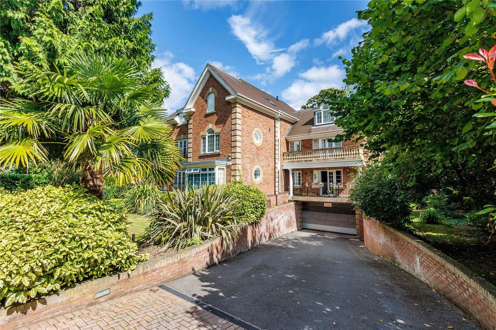 Property photo 1 of 28 Picture No. 21