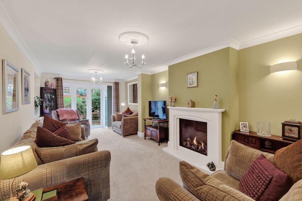 Property photo 2 of 16