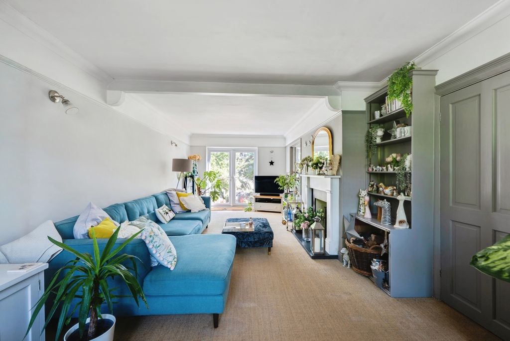 Property photo 3 of 29 Pbox-Img.Jpg