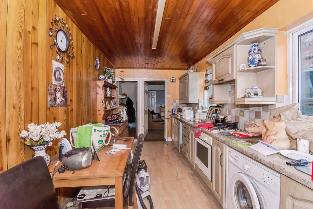 Property photo 2 of 13 Photo