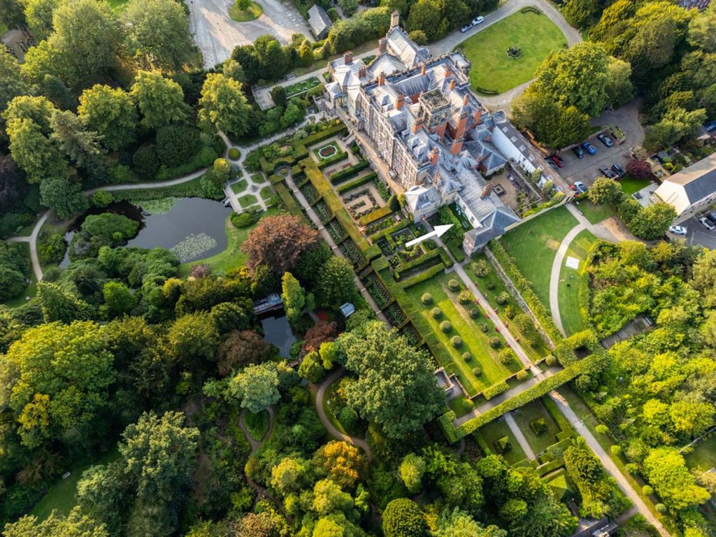 Property photo 2 of 22